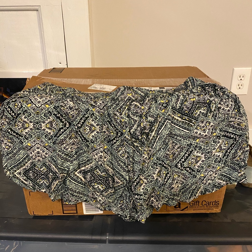 Linen shorts